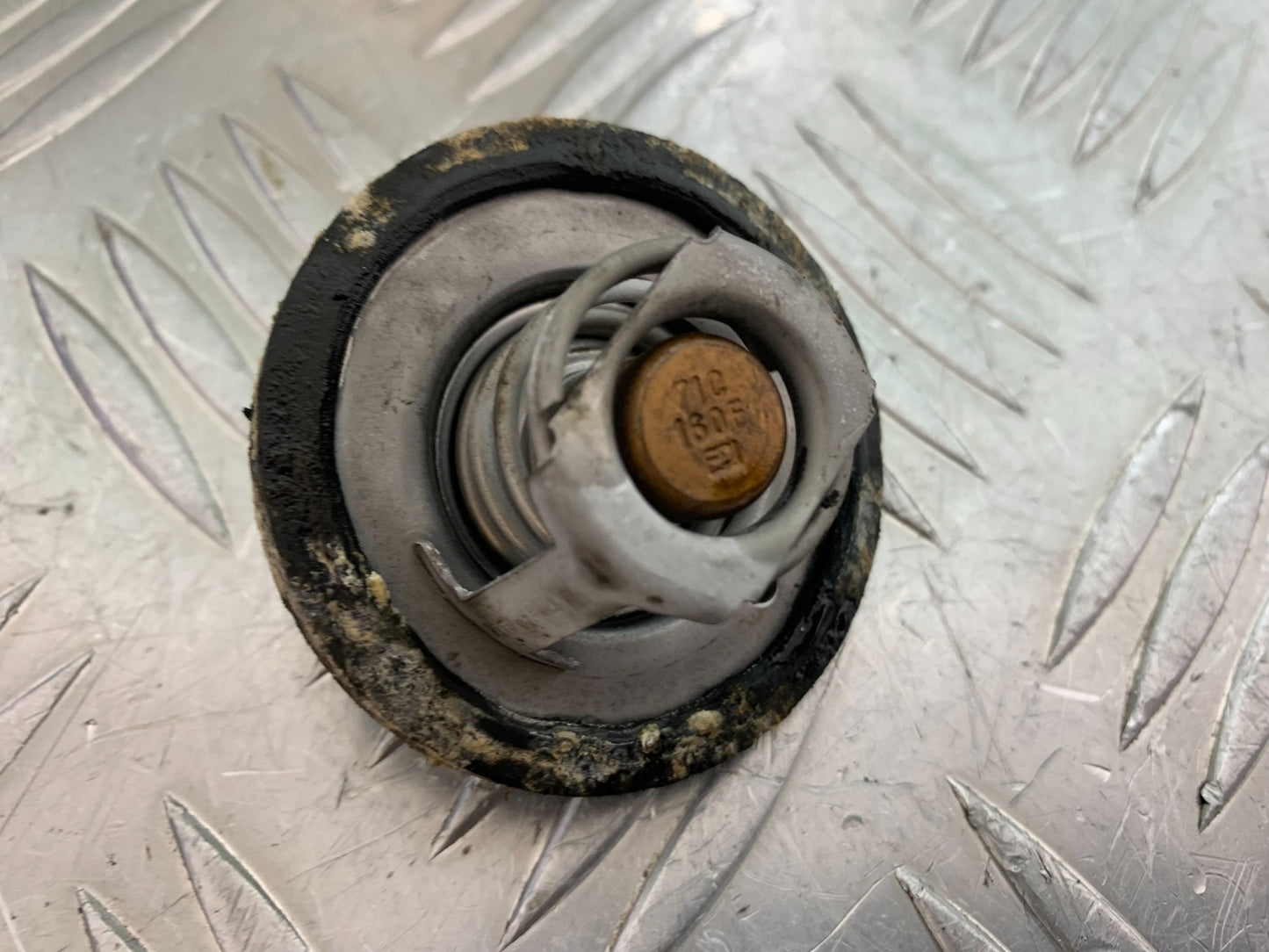 TRIUMPH 765 STREET TRIPLE RS THERMOSTAT YEAR 2018-2021