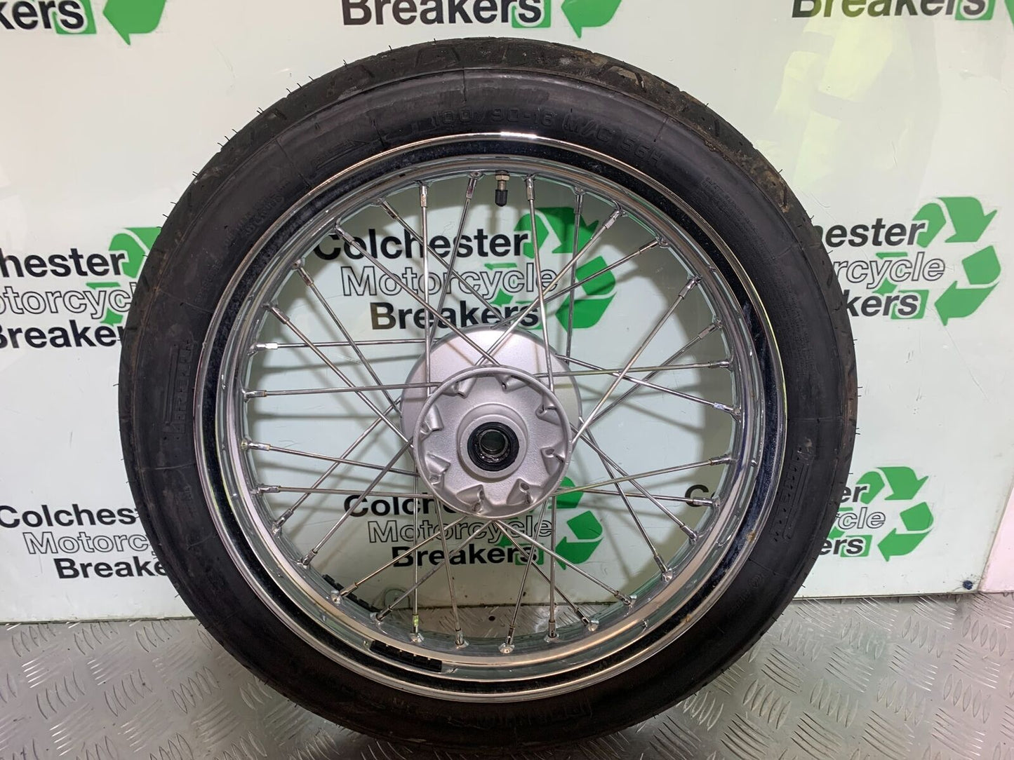 TRIUMPH BONNEVILLE T100 FRONT WHEEL YEAR 2017-2021 (CMB1084)
