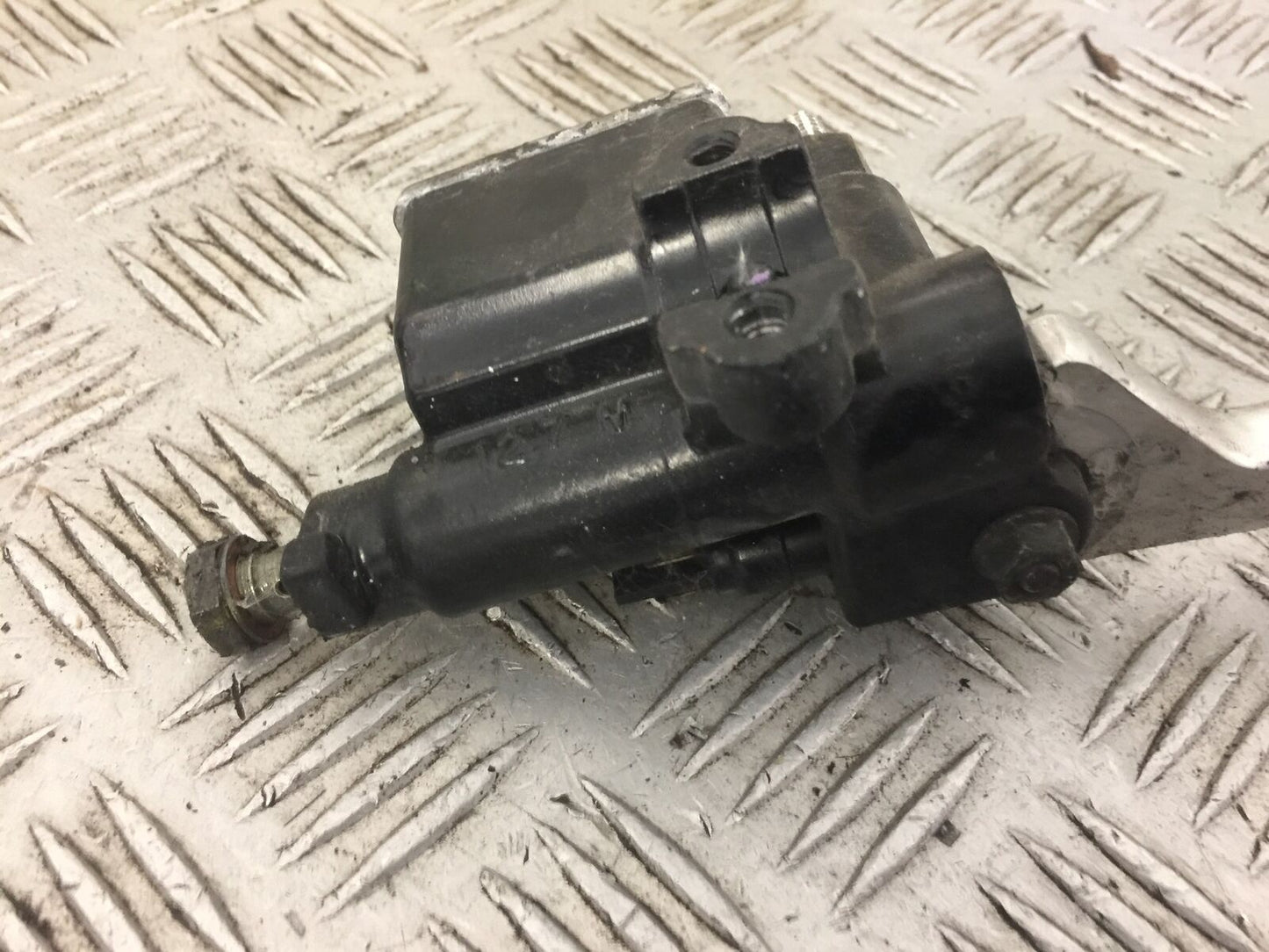 PIAGGIO VESPA GTS 300 SUPERSPORT FRONT BRAKE MASTER CYLINDER 2012 (STOCK 573)