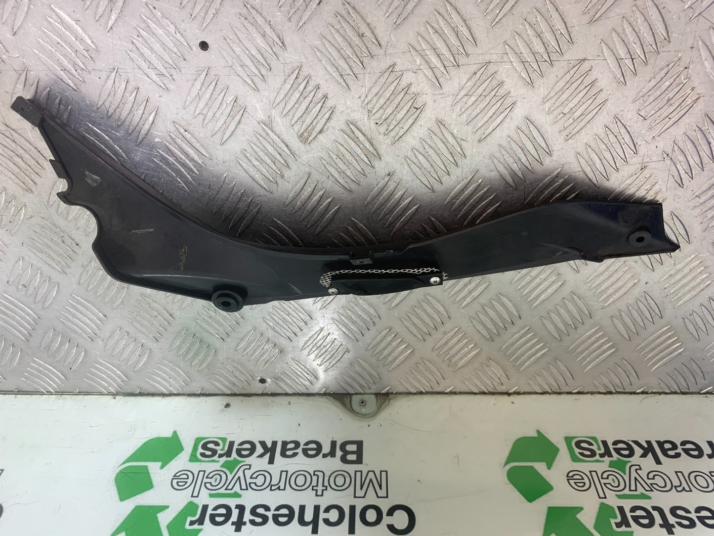 BENELLI BN125 BN 125 SIDE TRIM PANEL YEAR 2018-2021 (CMB1245)