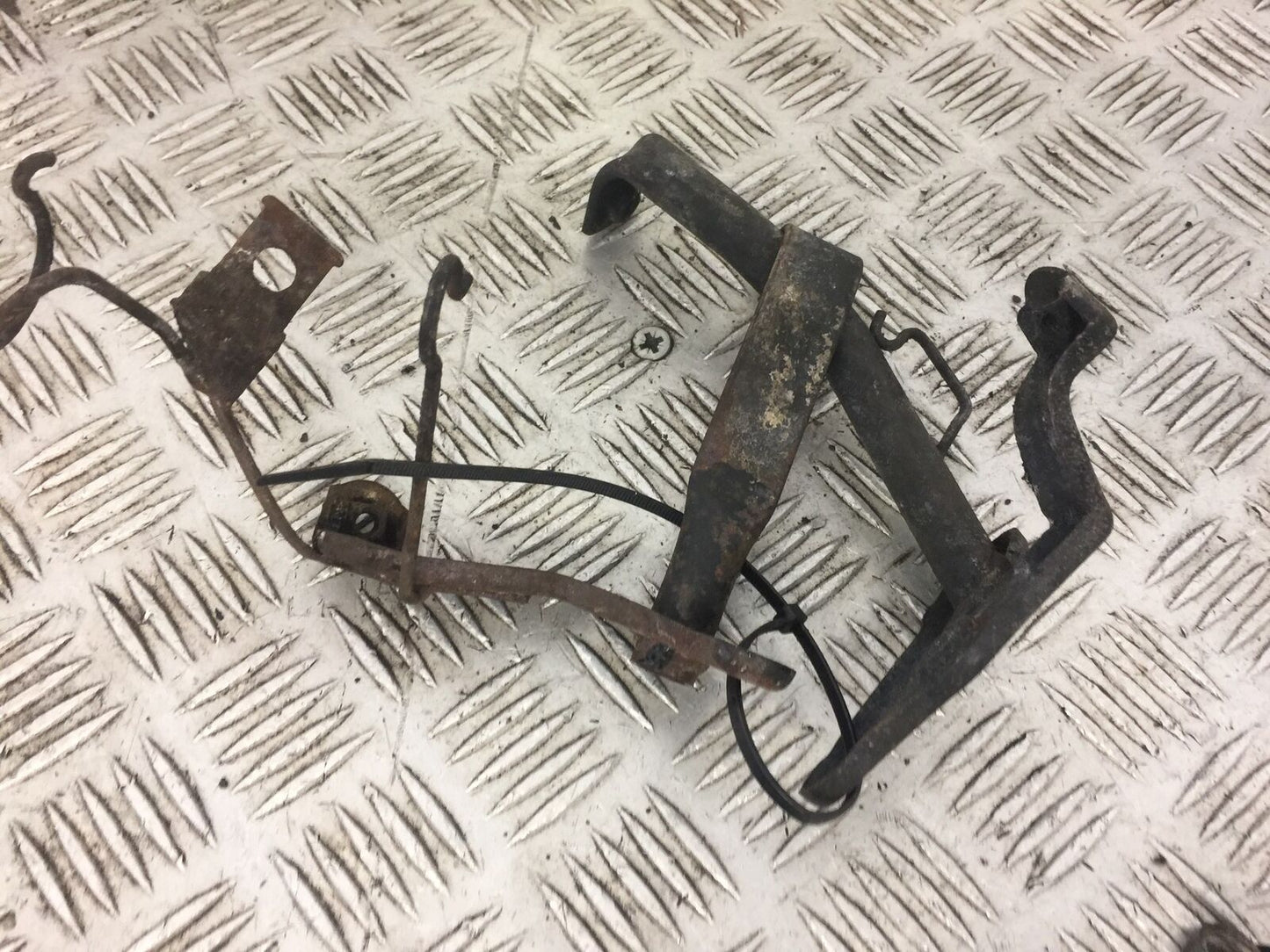 HONDA XL1000 VARADERO FAIRING BRACKETS YEAR 2002 (STOCK 595)