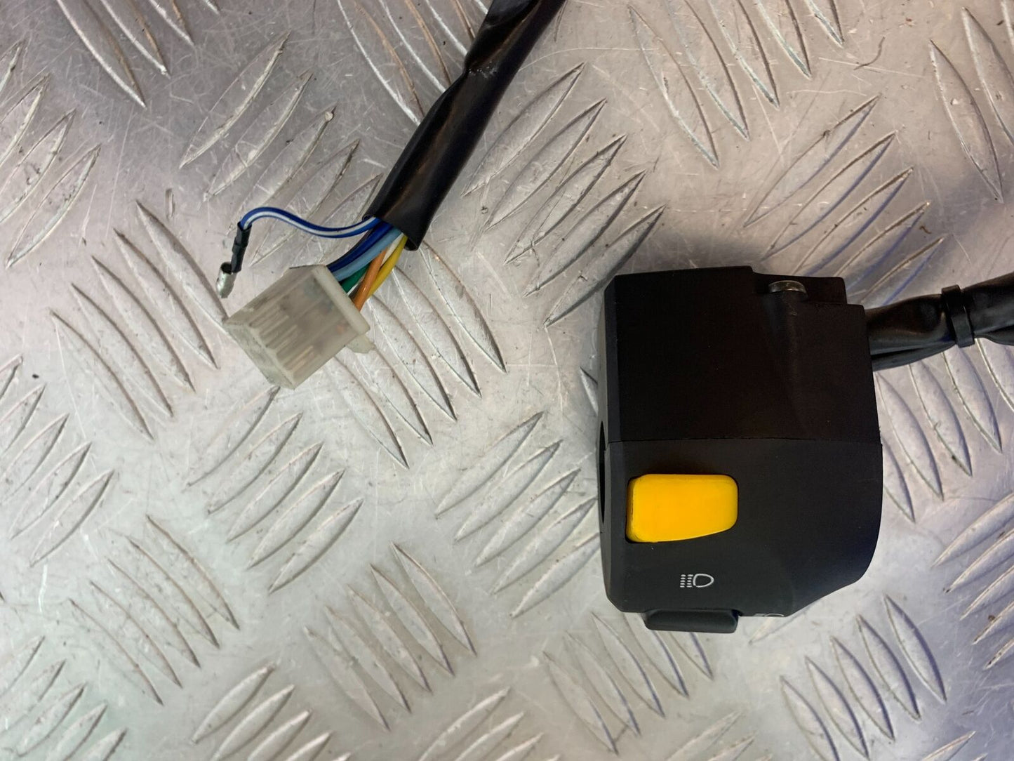 LEXMOTO LXR 125 LEFT SWITCH YEAR 2019-2023 (CMB1076)
