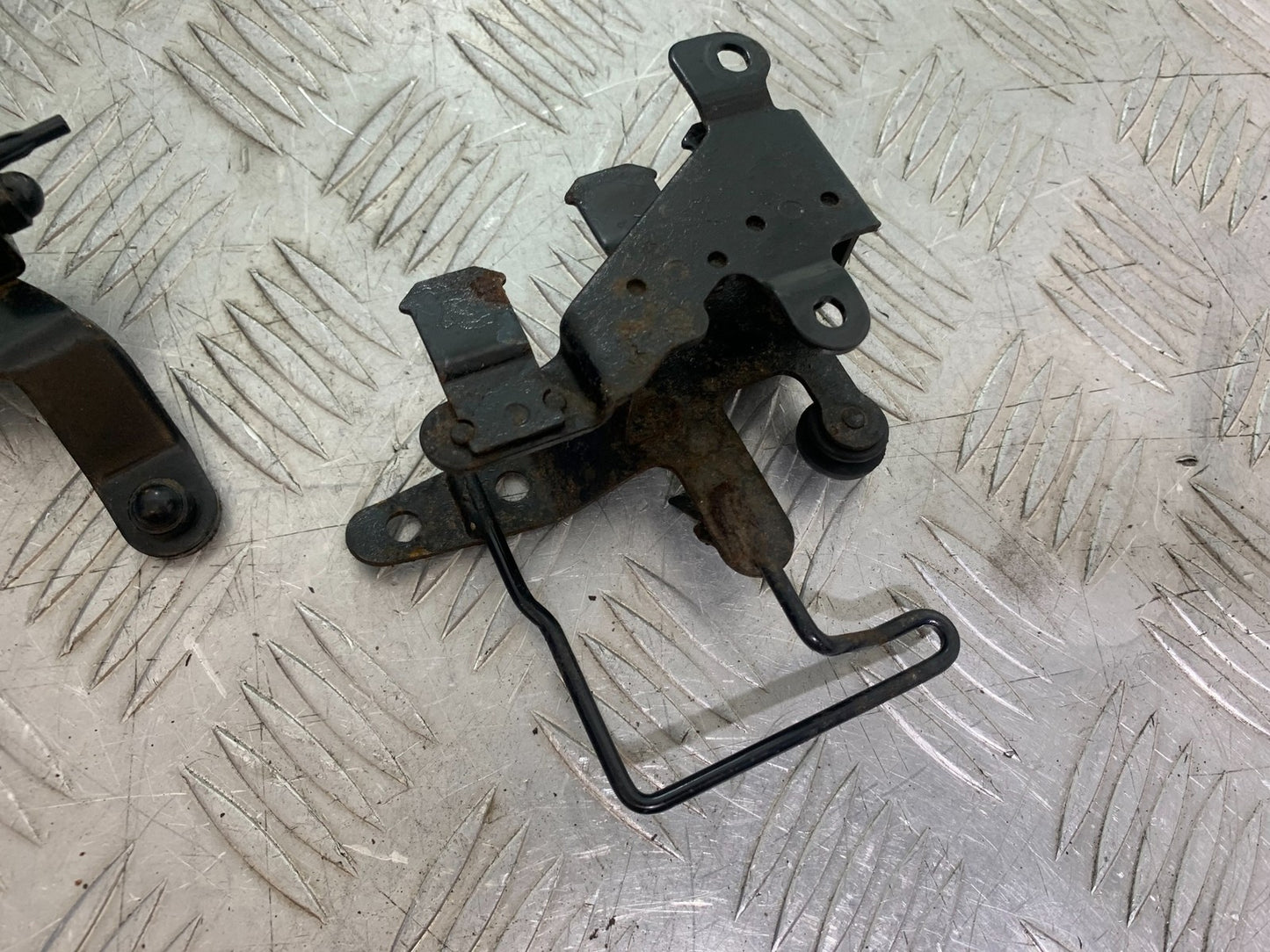 YAMAHA XVS 1300 MIDNIGHT STAR FRAME BRACKETS YEAR 2007-16 (CMB1200)