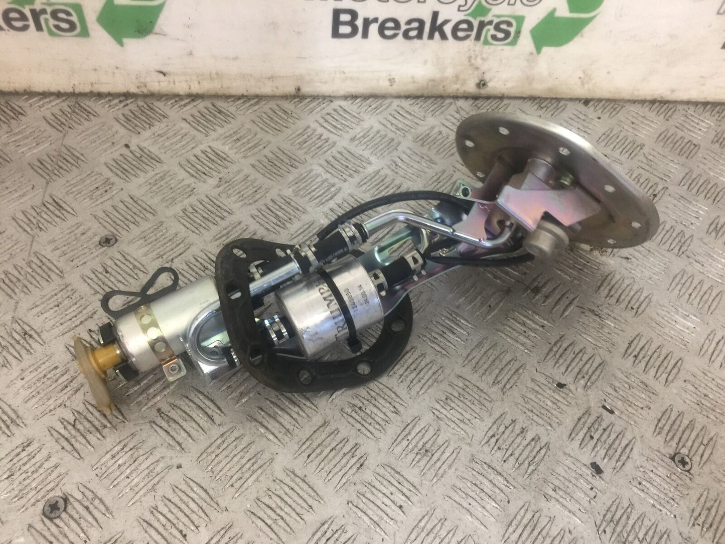 TRIUMPH TROPHY 1215 SE PETROL PUMP YEAR 2012-2017 (STOCK 870)