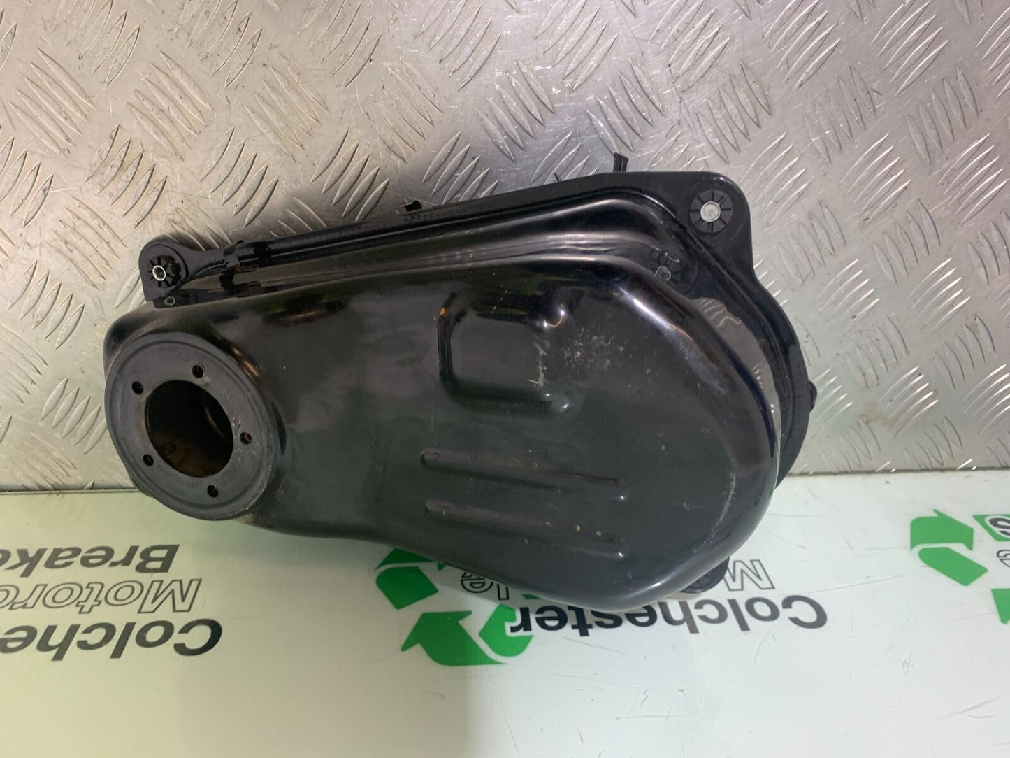BENELLI TORNADO TNT 125 PETROL TANK YEAR 2024 (CMB1090)