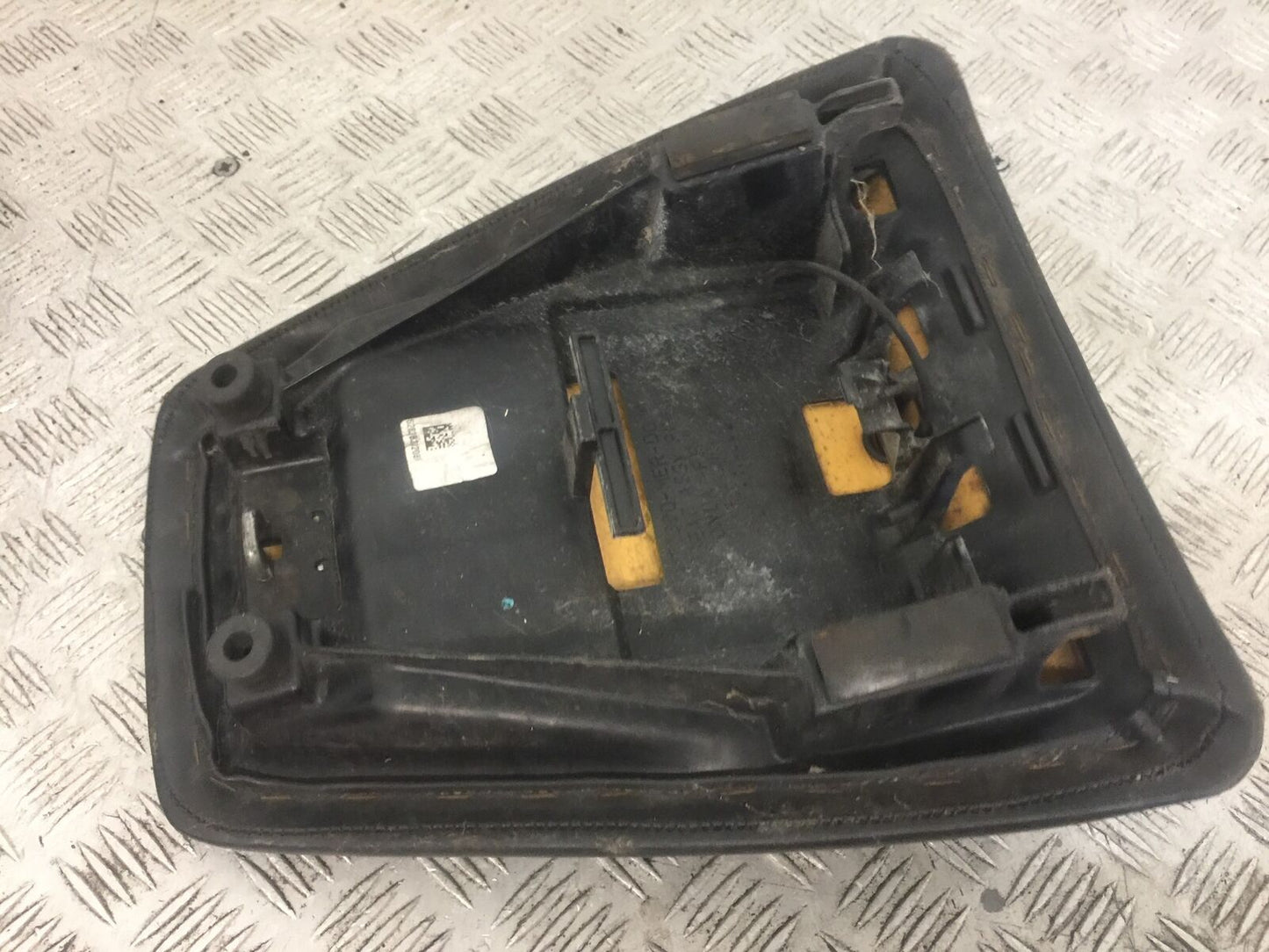 HONDA CBF600 CBF 600 REAR SEAT YEAR 2004 -07 (STOCK 909)
