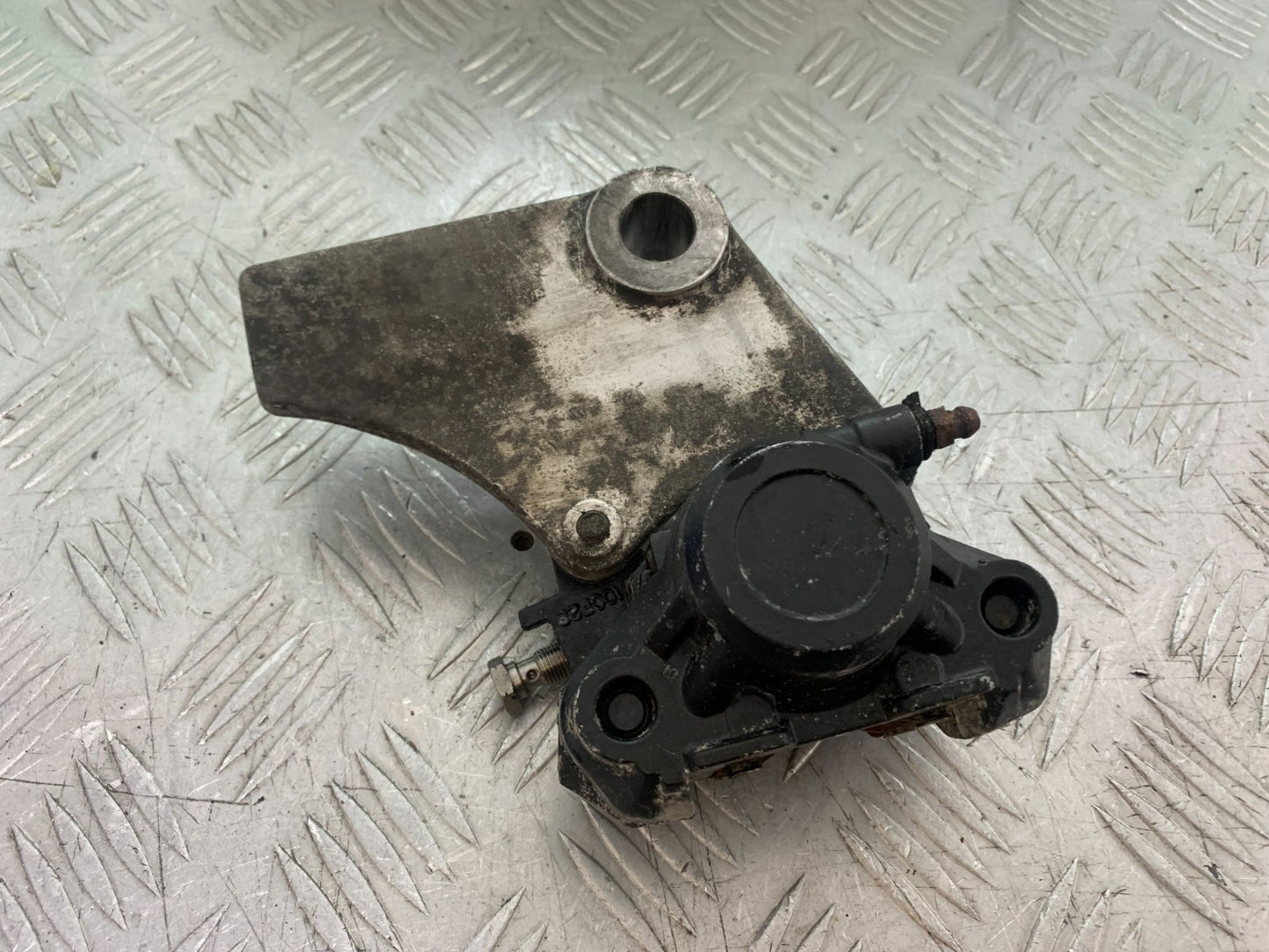 SUZUKI RF900 RF 900 REAR BRAKE CALIPER YEAR 1994-1999 CMB1326