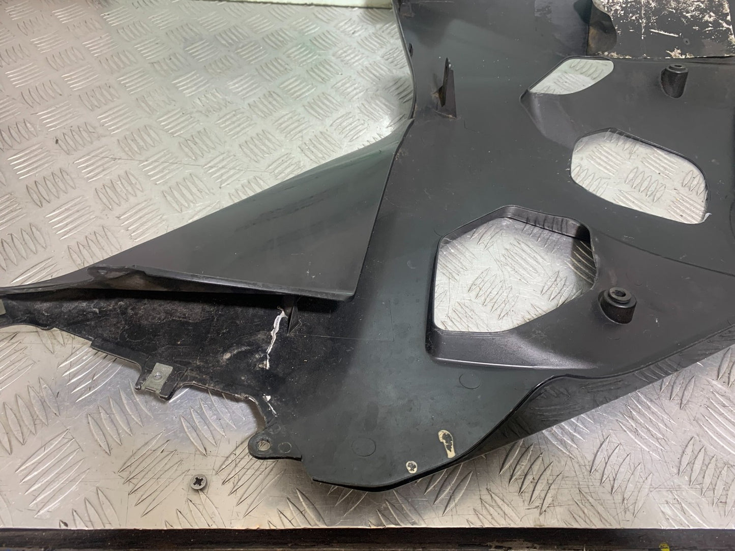 SUZUKI GSXR750 GSXR 750 K4 K5 LEFT FAIRING 2004-2005 (CMB1319)