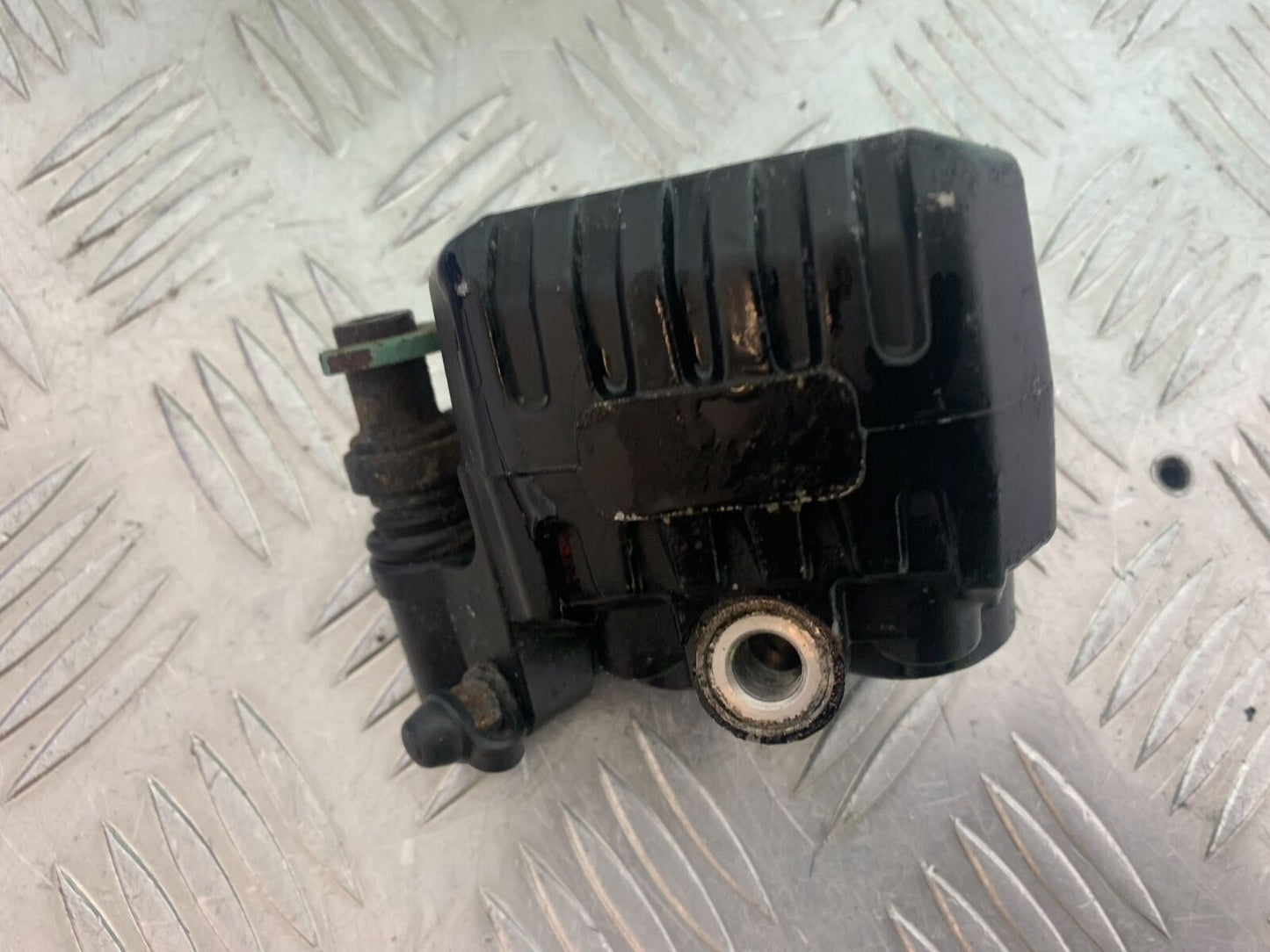 PIAGGIO VESPA GTS 300 FRONT BRAKE CALIPER YEAR 2010 (CMB1062)