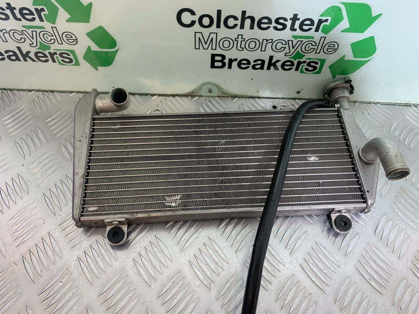 DUCATI 1199 PANIGALE TOP RADIATOR YEAR 2012-2014 (CMB1047)