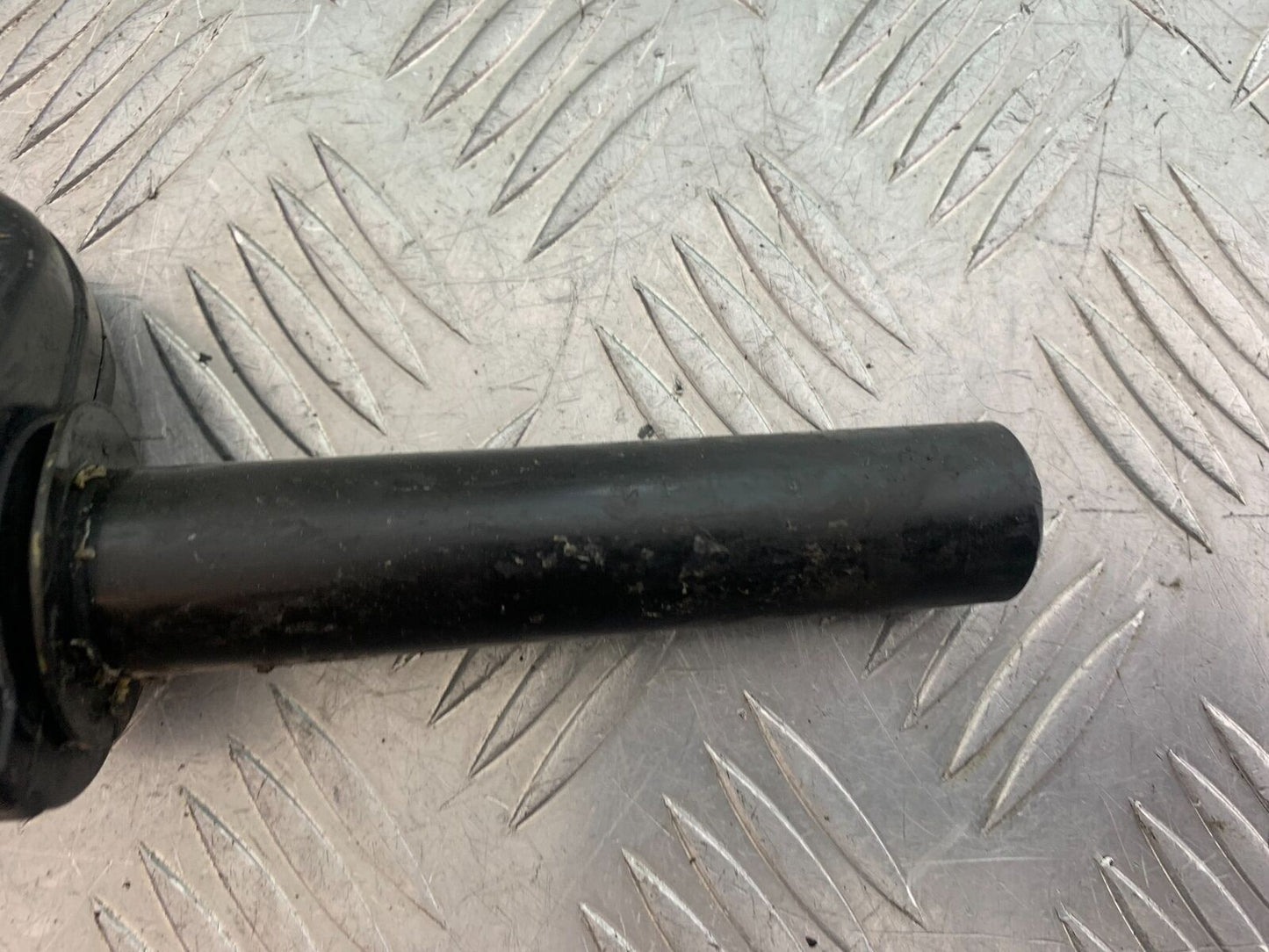 YAMAHA XJR1300 XJR 1300 THROTTLE AND GRIP YEAR 1999-2003 (CMB1119)