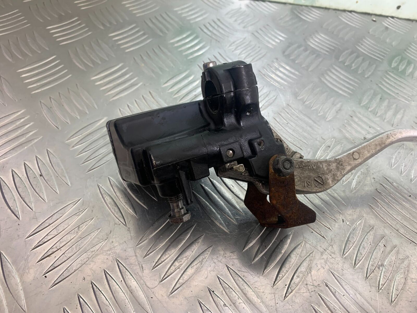 TRIUMPH TIGER 1200 EXPLORER BRAKE MASTER CYLINDER YEAR 2012-2015 (STOCK 992)