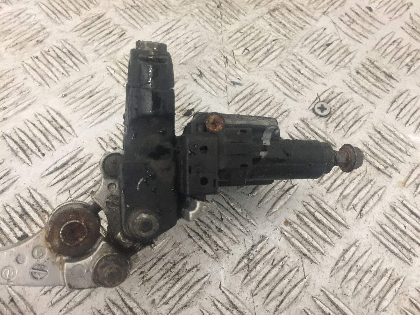 YAMAHA YZF1000 YZF 1000 THUNDERACE CLUTCH MASTER CYLINDER YEAR 1996(STOCK 777)