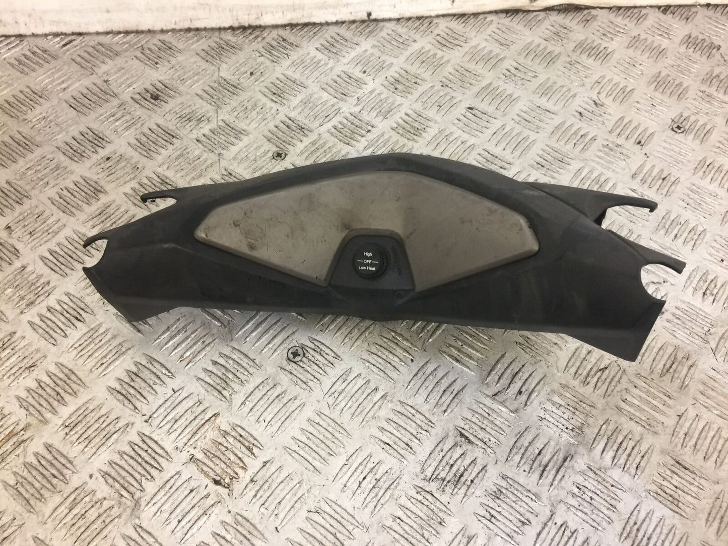 YAMAHA NMAX125 NMAX 125 INFILL COVER YEAR 2017-19 (STOCK 667)