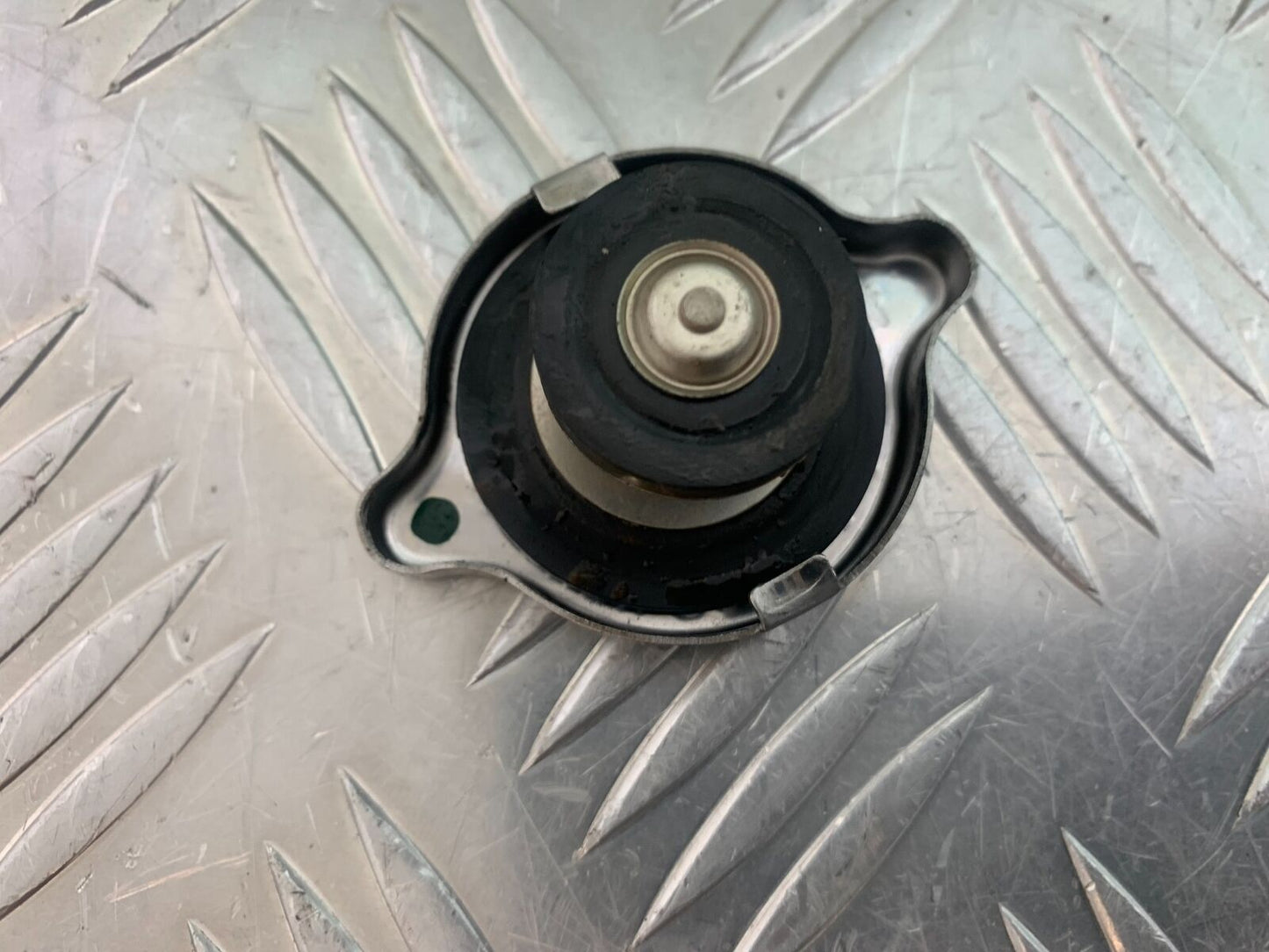 MV AGUSTA TURISMO VELOCE 800 RADIATOR CAP YEAR 2014-17 (CMB1051)