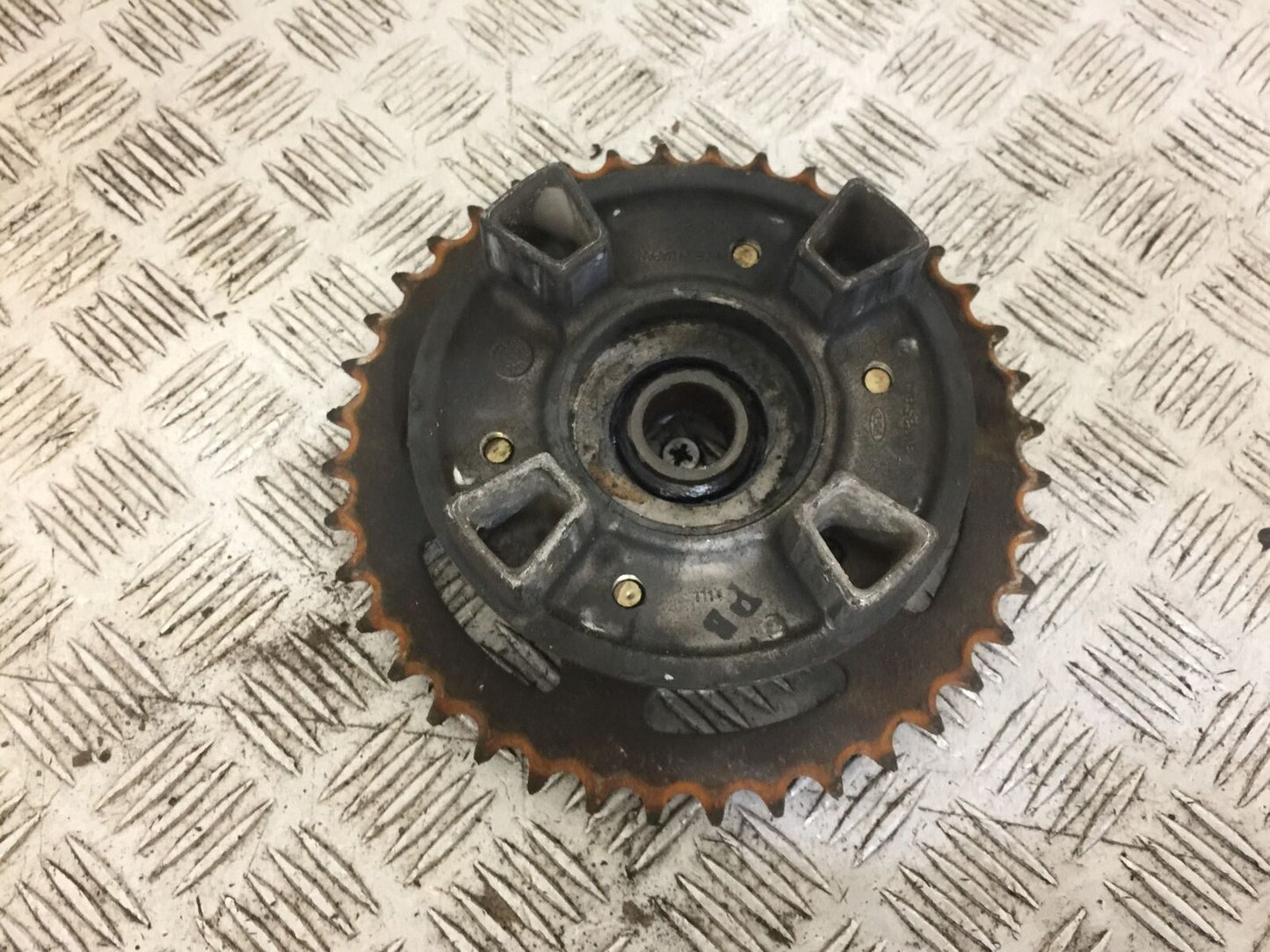 KAWASAKI ZX6R ZX6 G REAR SPROCKET CARRIER YEAR 1998-99 (STOCK 699)