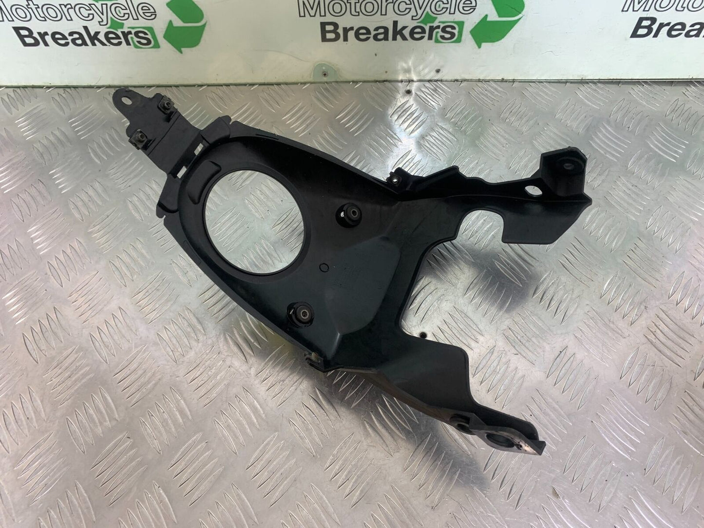 YAMAHA MT07 MT-07 TANK COVER YEAR 2014 (STOCK 995)