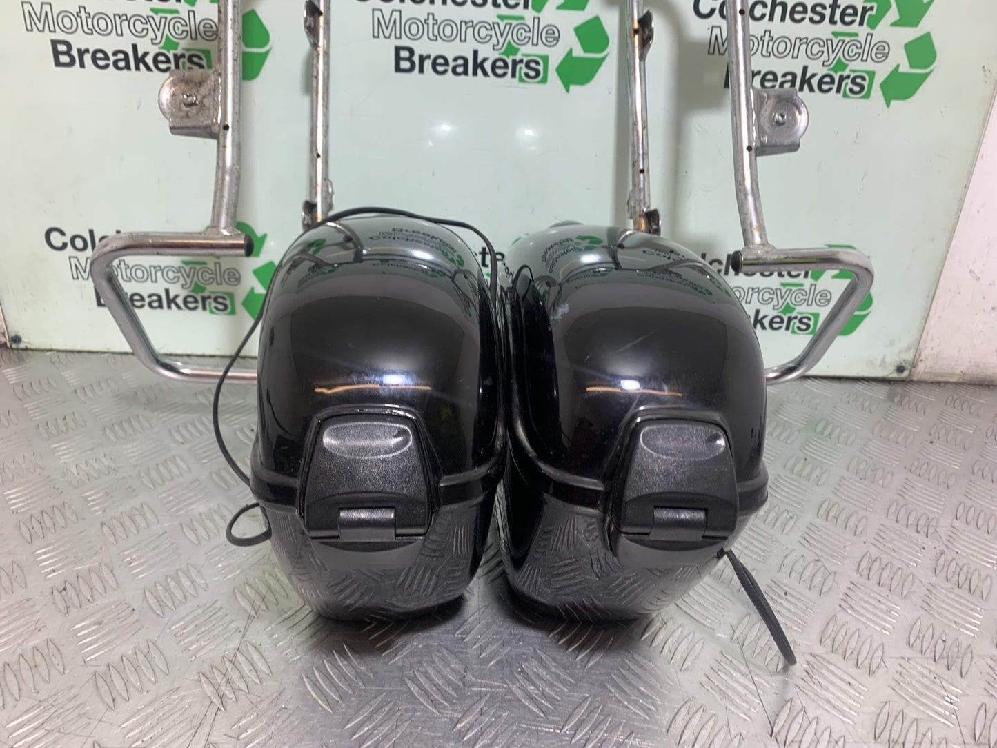 PIONEER NEVADA XF125 PANNIERS AND BRACKETS YEAR 2009 (CMB1214)