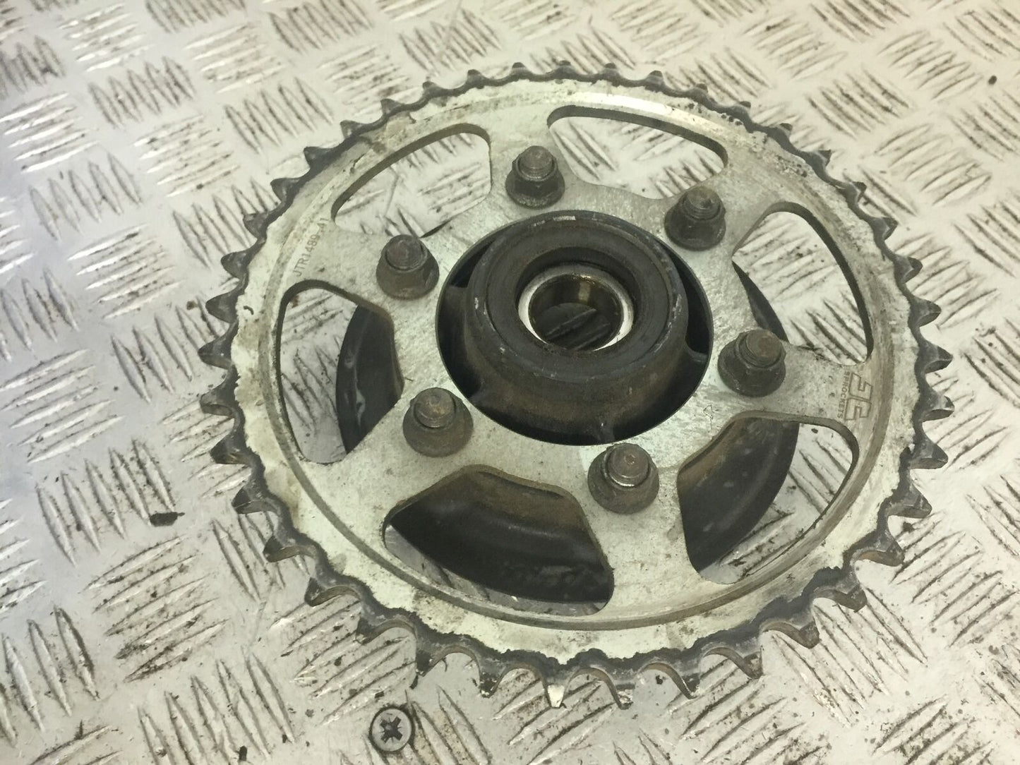 KAWASAKI Z1000 SX REAR SPROCKET CARRIER YEAR 2011 (STOCK 796)