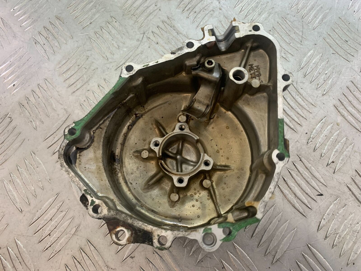 HONDA CB600 CB 600 HORNET ALTERNATOR COVER YEAR 2000 (STOCK 731)