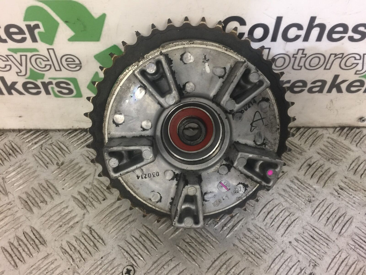 HONDA CBR 500 R CBR500 R SPROCKET CARRIER YEAR 2014 (STOCK 392)
