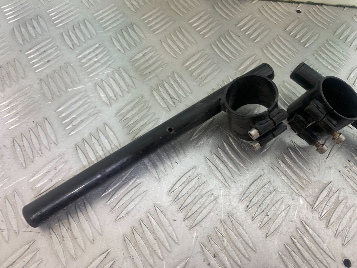 SUZUKI SV650 SV 650 mk1 LEFT AND RIGHT HANDLEBARS YEAR 1999-2002 (CMB1160)