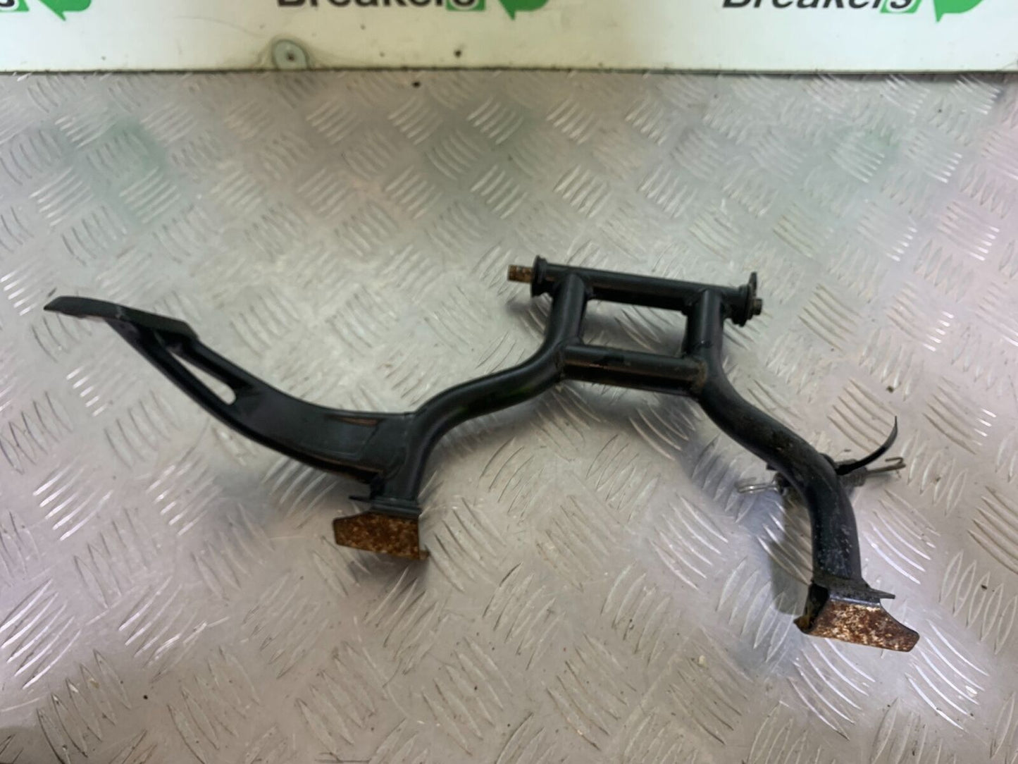 TRIUMPH BONNEVILLE T100 CENTER STAND YEAR 2017-2021 (CMB1084)