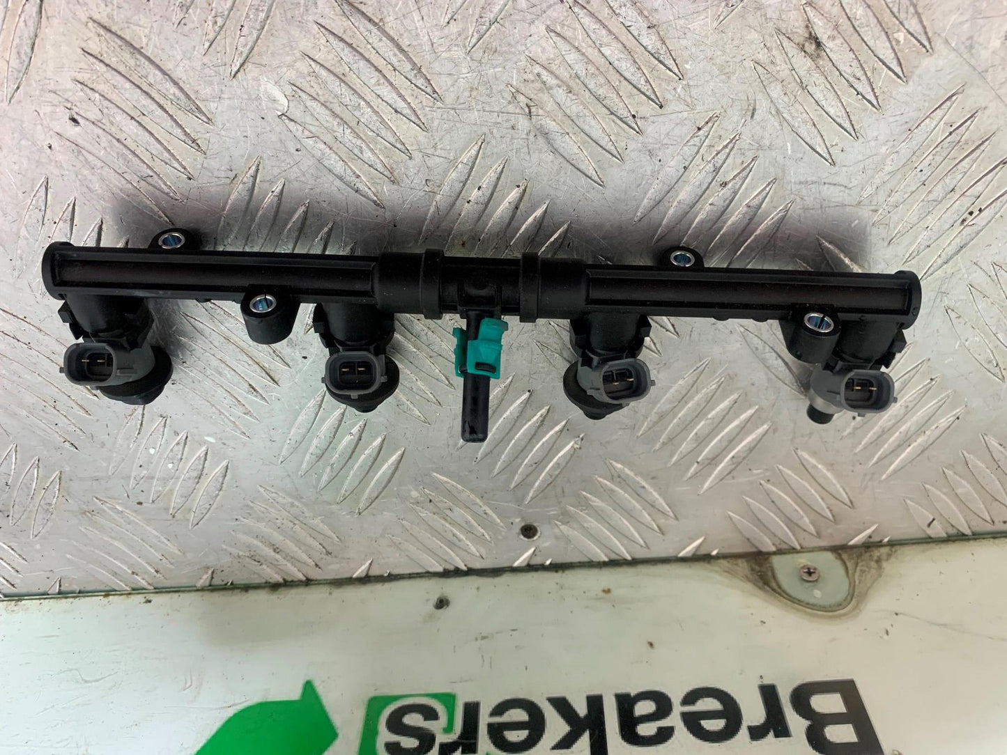HONDA CBR1000 RR CBR 1000RR FIREBLADE FUEL INJECTORS RAIL 2008-2011 (CMB1179)