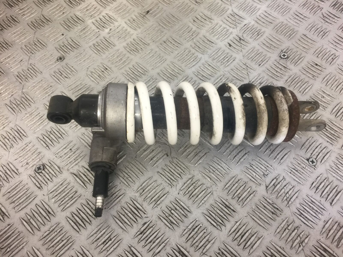 TRIUMPH TIGER 800 XRT REAR SHOCK YEAR 2015-2017 (STOCK 506)