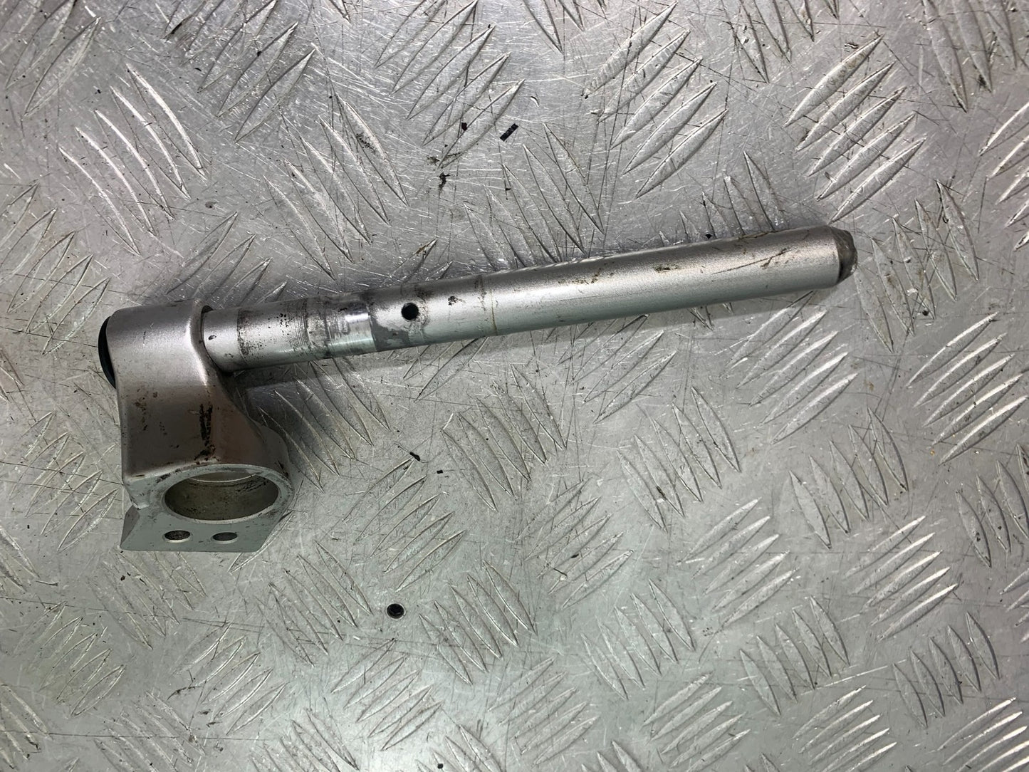 KAWASAKI GPZ600 GPZ 600 LEFT HANDLEBAR YEAR 1988-90 (CMB1258)