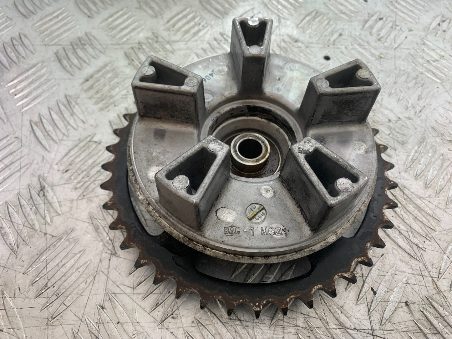 HONDA CB500 F CB500F SPROCKET CARRIER YEAR 2013-2015 (CMB1235)