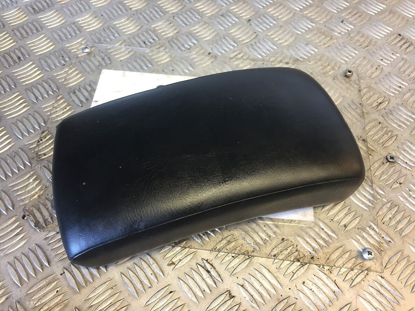 YAMAHA XVS400 XVS 400 DRAGSTAR REAR SEAT YEAR 1999