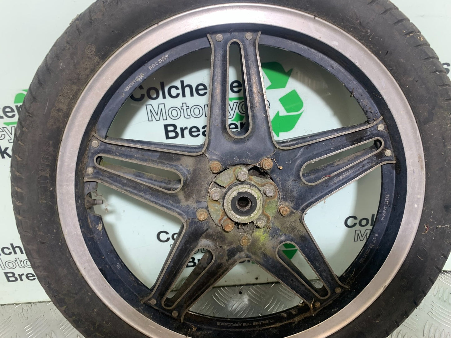 HONDA GL500 GL 500 SILVERWING FRONT WHEEL YEAR 1981-82 (CMB1168)