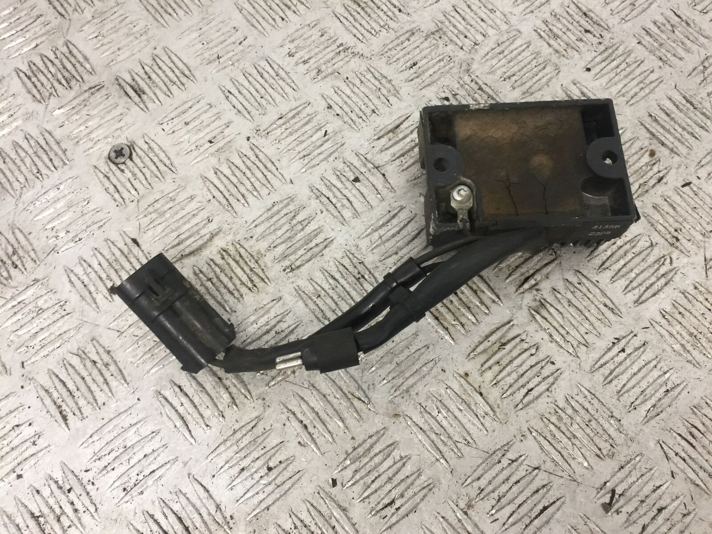 HARLEY DAVIDSON XL1200 SPORTSTER REGULATOR YEAR 2006 (STOCK 751)