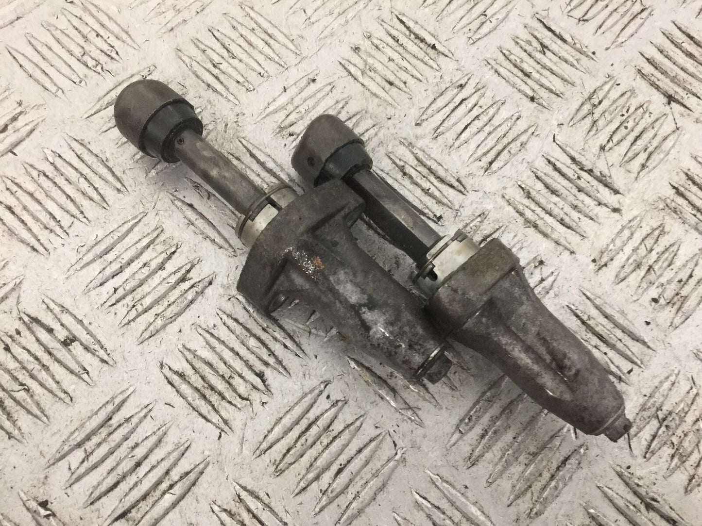 HONDA VTR1000 VTR 1000 FIRESTORM CAM CHAIN TENSIONERS YEAR 2002 (STOCK 794)