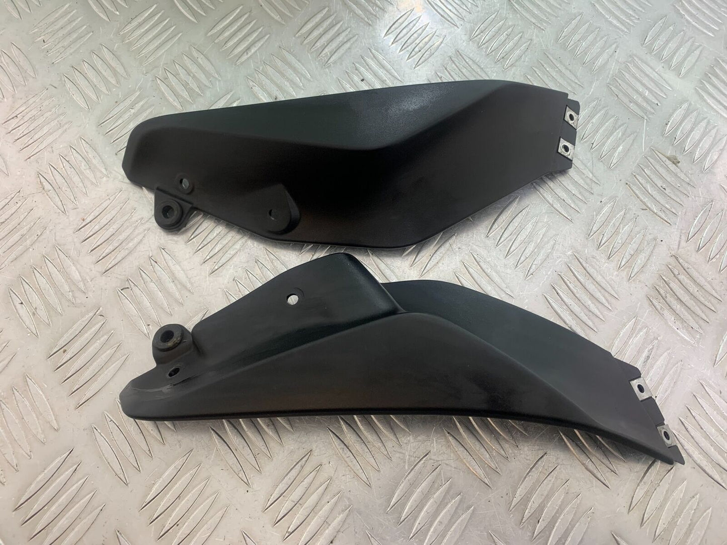 MV AGUSTA TURISMO VELOCE 800 REAR SUBFRAME INFILL COVERS YEAR 2014-17 (CMB1051)