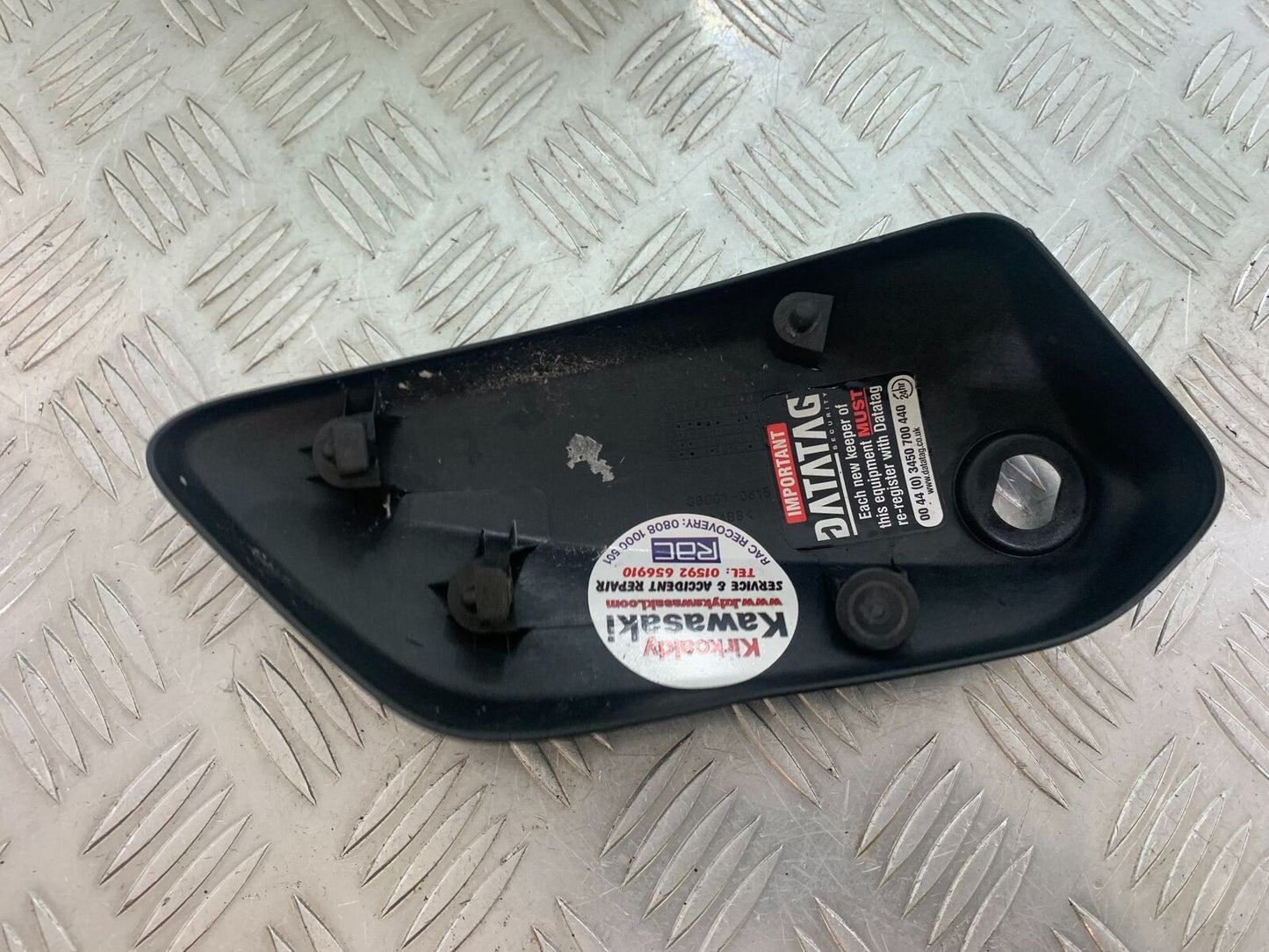 KAWASAKI EN650 VULCAN SIDE PANEL YEAR 2017-2021 (CMB1060)