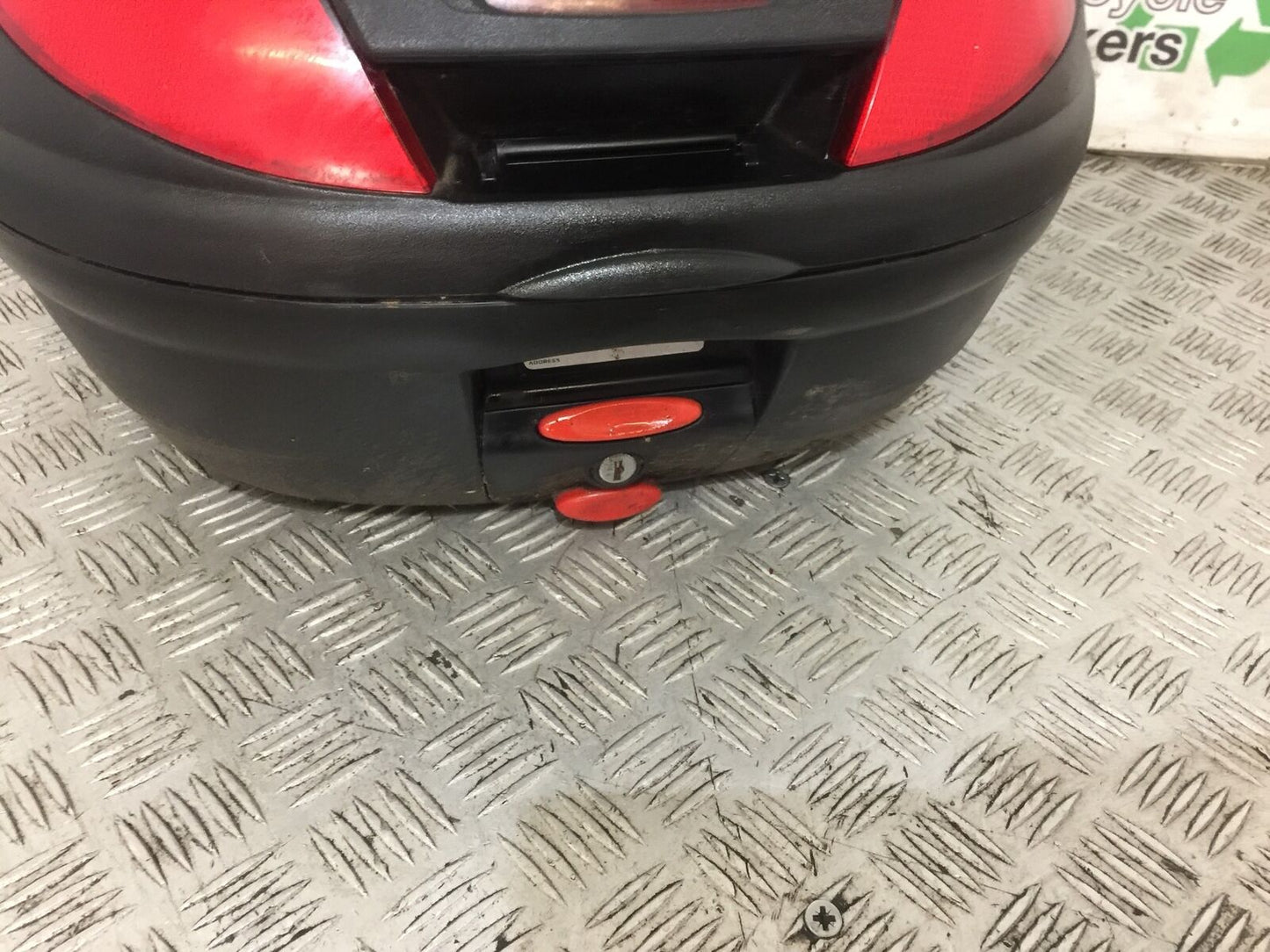 KAWASAKI ER6 F GIVI TOP BOX YEAR 2006-2008 (STOCK 723)