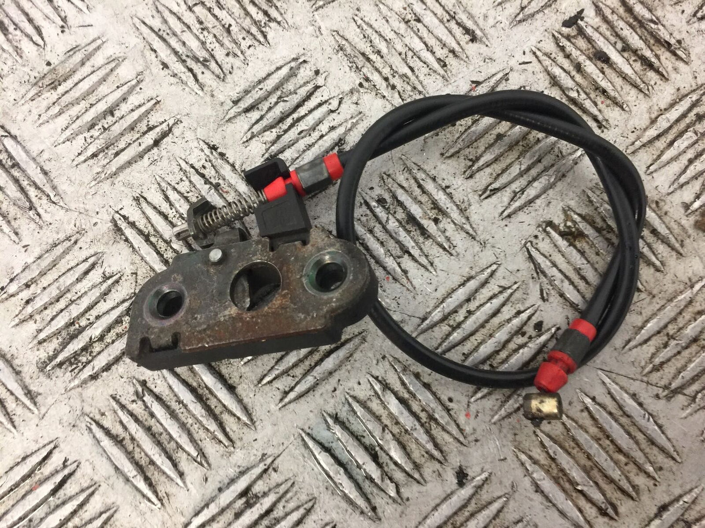 APRILIA RSV1000 RSV 1000 MILLE SEAT CATCH YEAR 2006-10 (STOCK 713)