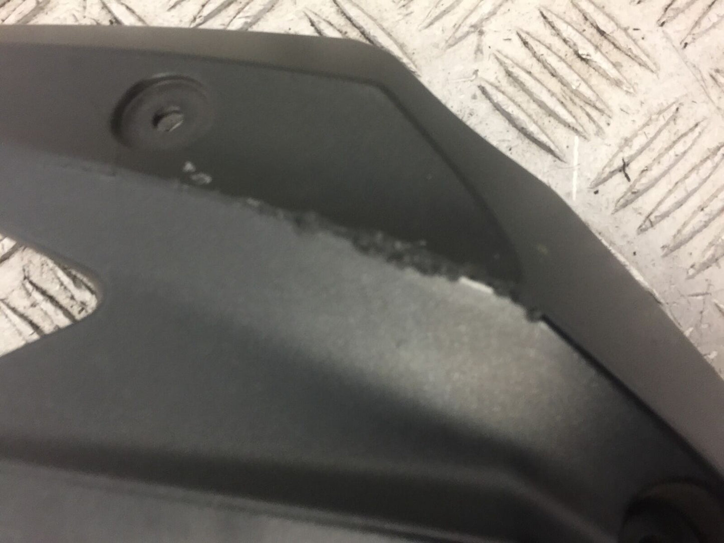 KAWASAKI Z400 Z 400 RIGHT BELLYPAN YEAR 2019 (STOCK 672)