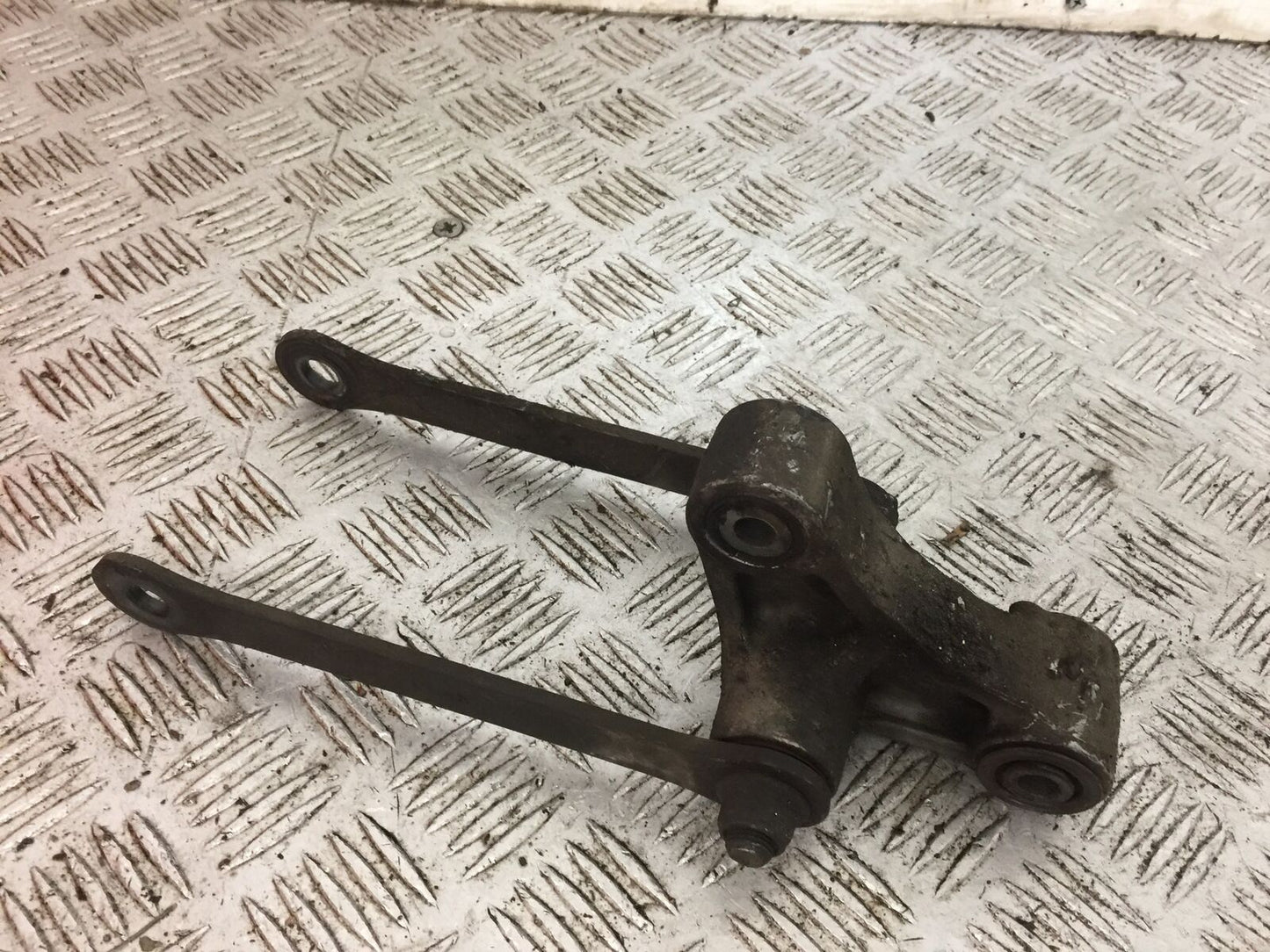 KAWASAKI Z1000 FRONT REAR SHOCK LINKAGE YEAR 2007-2009 (STOCK 763)