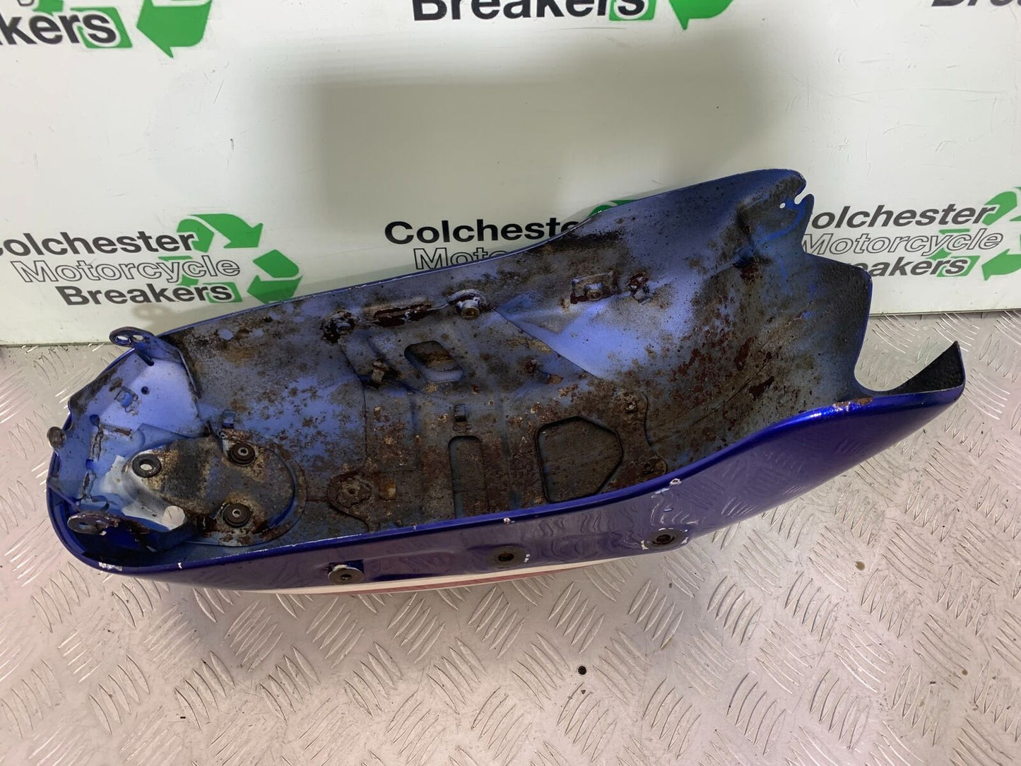 TRIUMPH THUNDERBIRD 1600 REAR MUDGUARD YEAR 2011 (CMB1107)