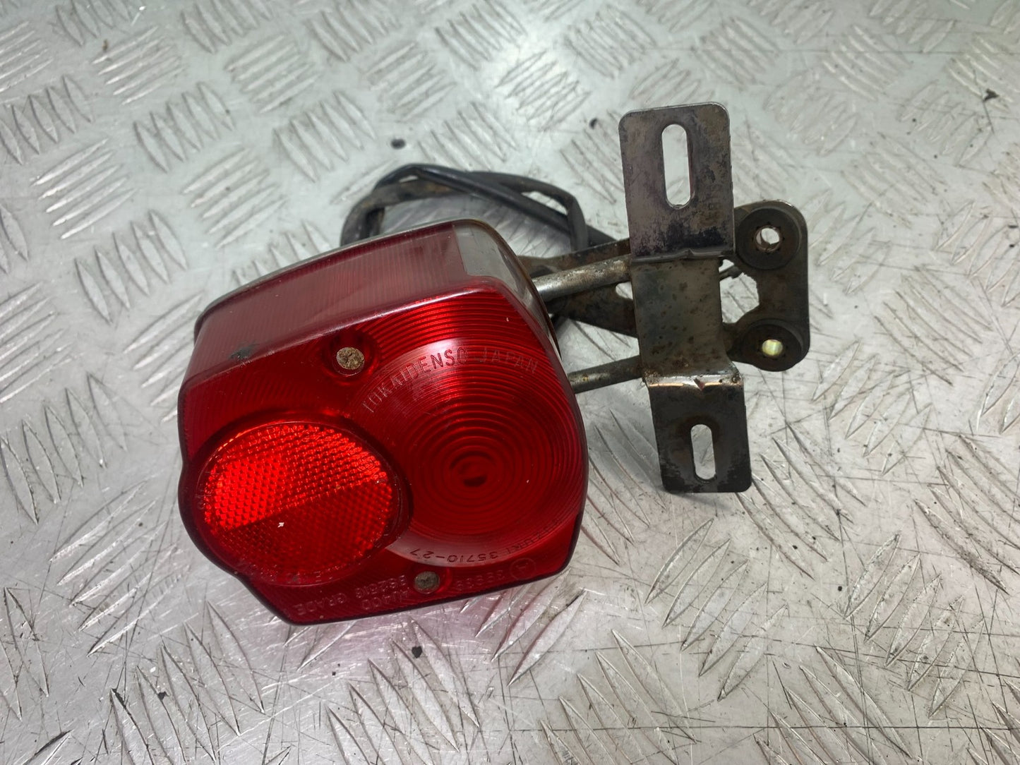 SUZUKI GP100 GP 100 REAR LIGHT YEAR 1978-1988 (CMB1259)