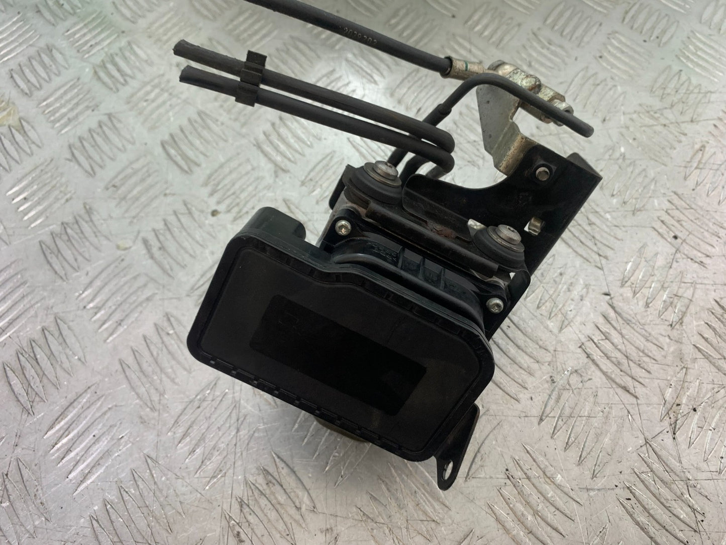 TRIUMPH 1050 SPRINT GT ABS PUMP YEAR 2010-2016 (CMB1250)