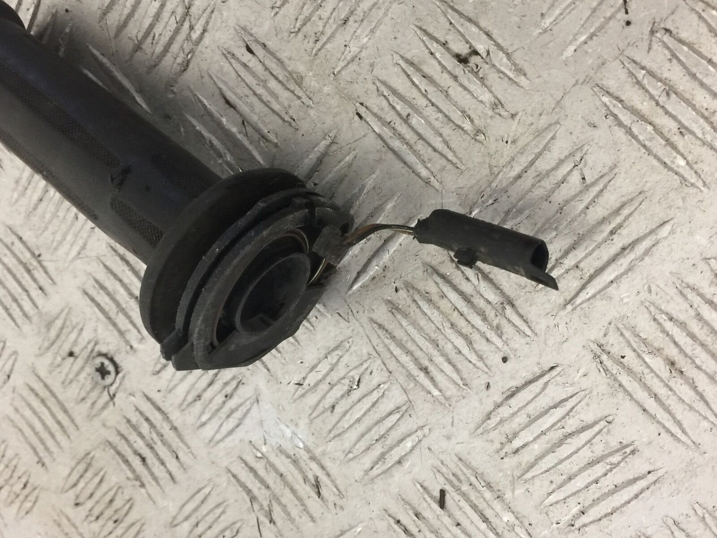 BMW F650 F 650 GS RIGHT HEATED GRIP YEAR 2008-2012 (STOCK 837)