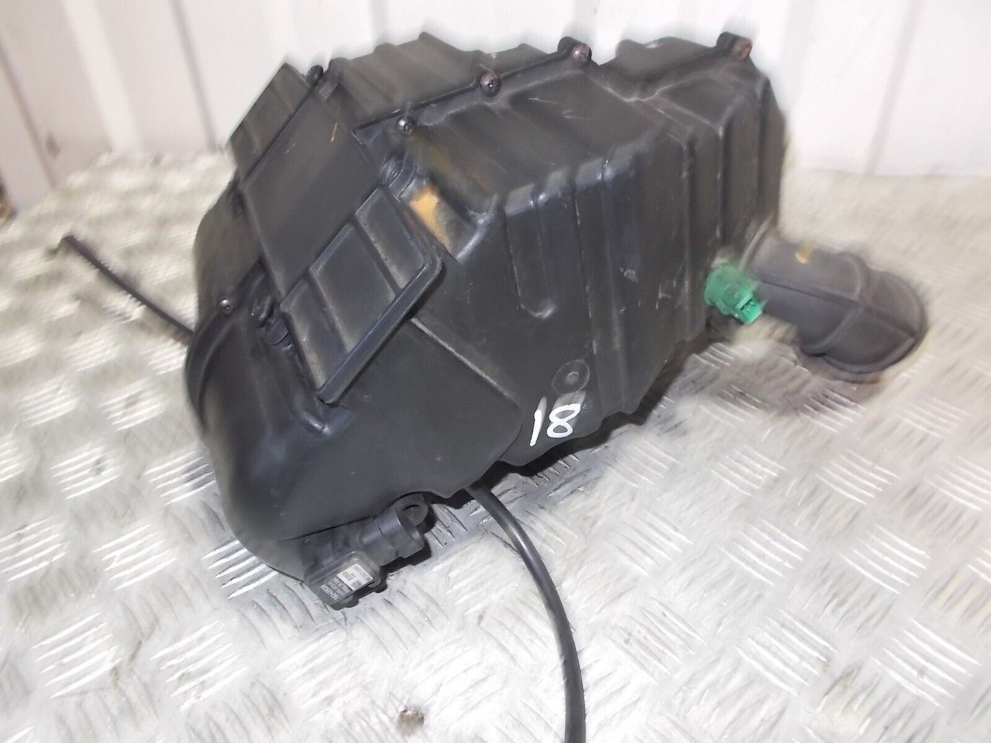 TRIUMPH 955 I SPRINT AIR BOX YEAR 2000