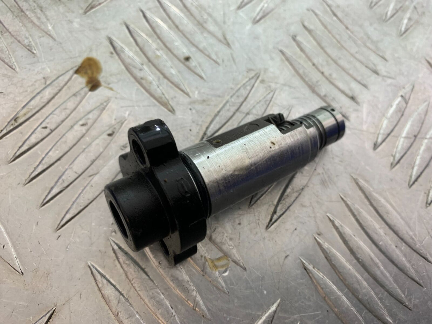 TRIUMPH 765 STREET TRIPLE RS CAM CHAIN TENSIONER YEAR 2018-2021 (STOCK 968)