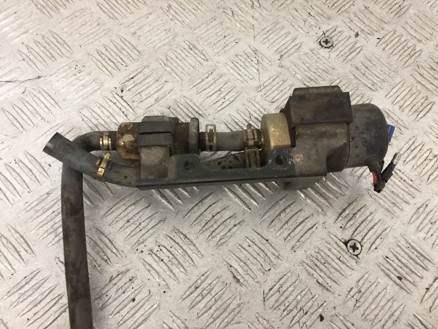 KAWASAKI ZX9R ZX9B PETROL PUMP YEAR 1994 (STOCK 860)