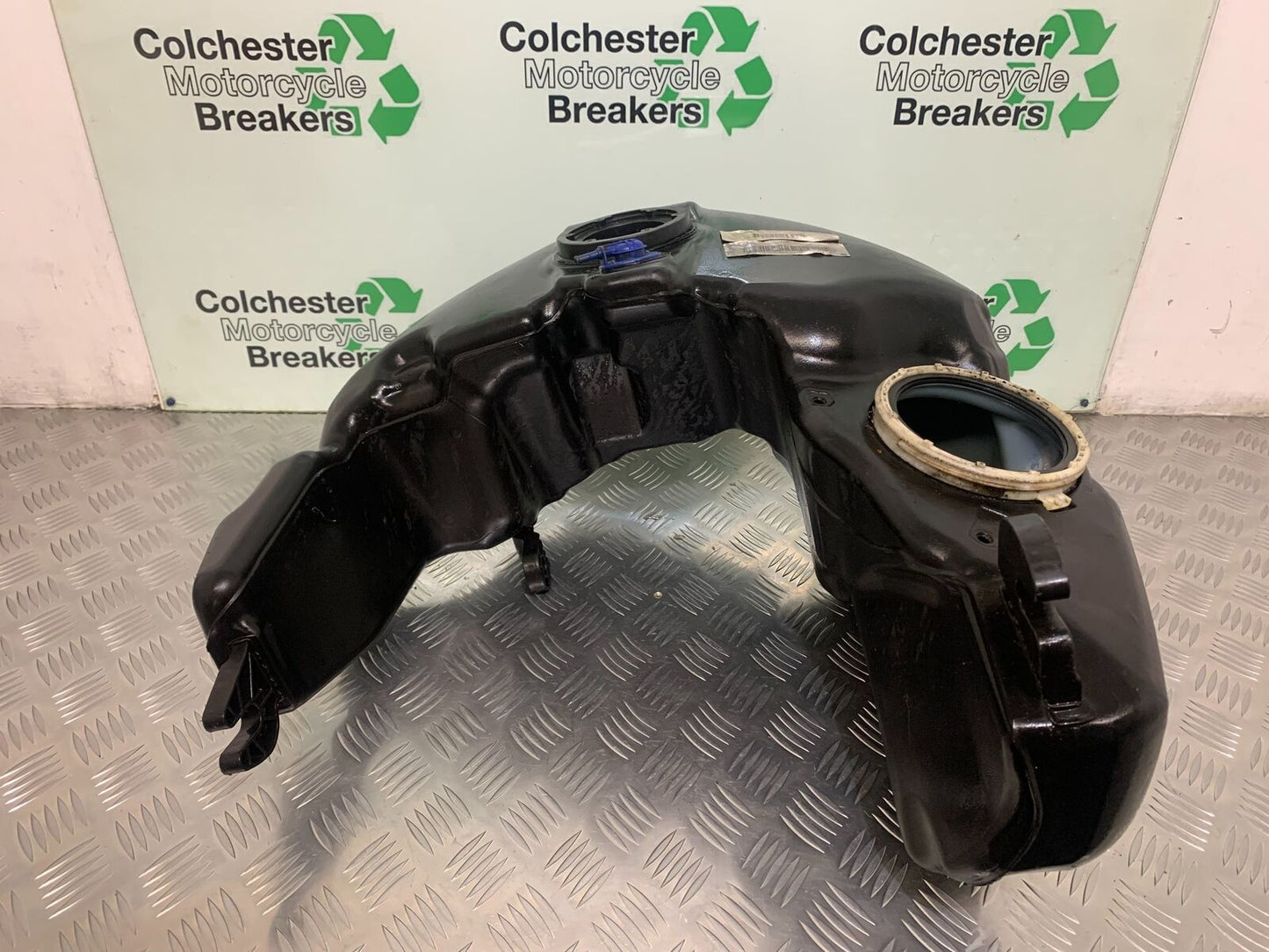 BMW R1200 RT R 1200 RT PETROL TANK YEAR 2005-2009 (STOCK 943)