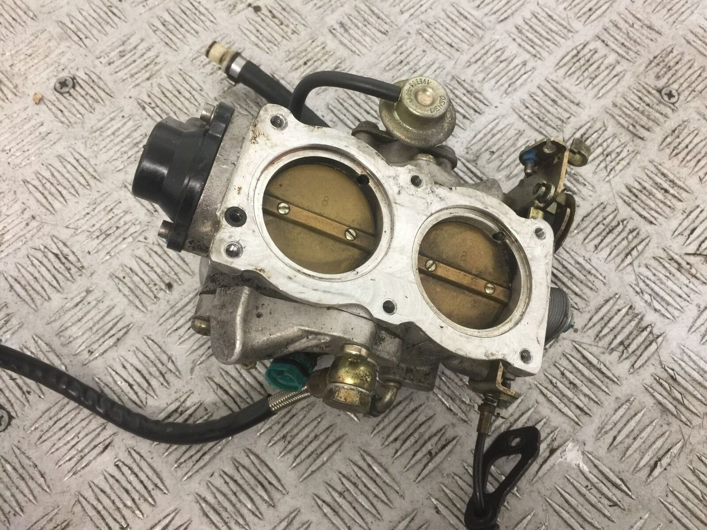 APRILIA TUONO 1000 THROTTLE BODIES YEAR 2003-2004 (STOCK 767)